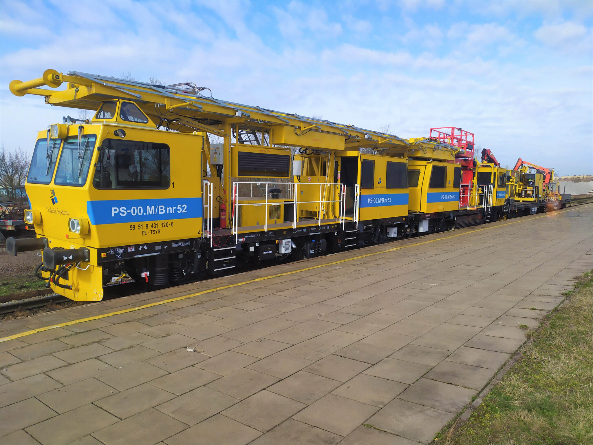 Trakcja System z kolejnym pociągiem sieciowym Trakcja System Sp. z o.o.